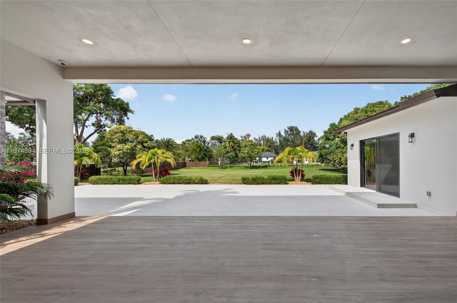 14401 W PALOMINO DR - 54