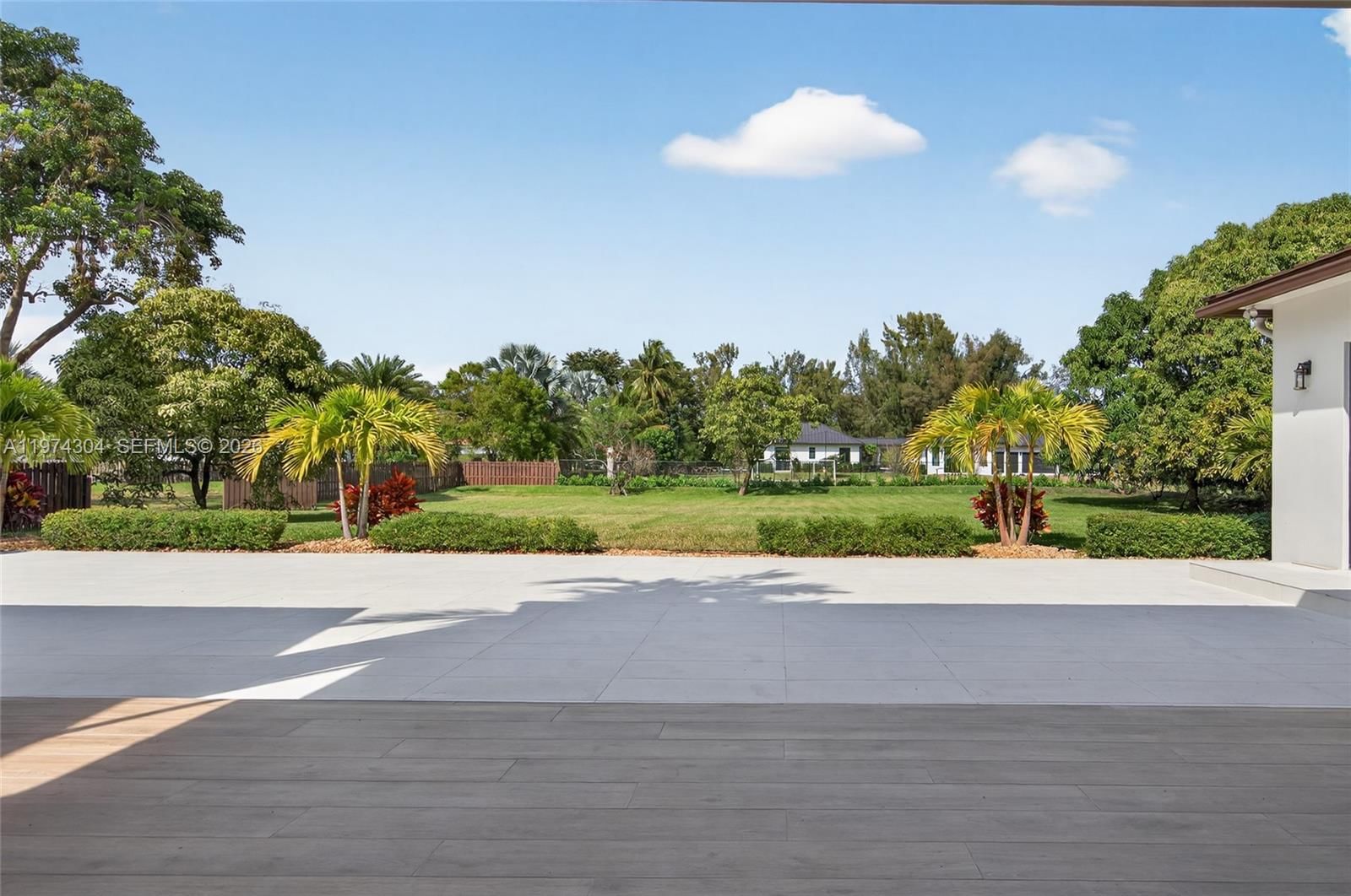 14401 W PALOMINO DR - 55