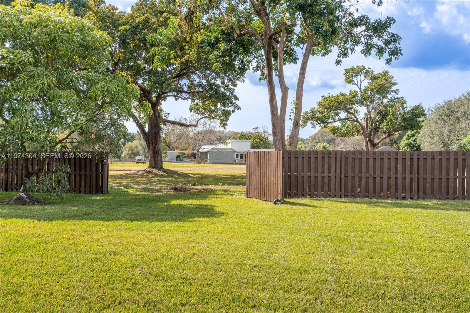 14401 W PALOMINO DR - 57