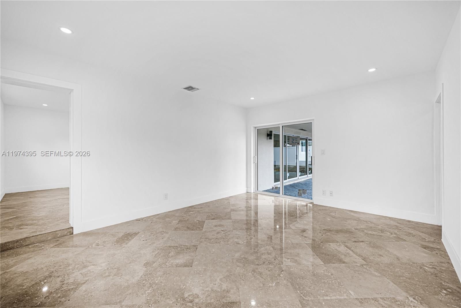 5510 NE 18TH AVE - 15