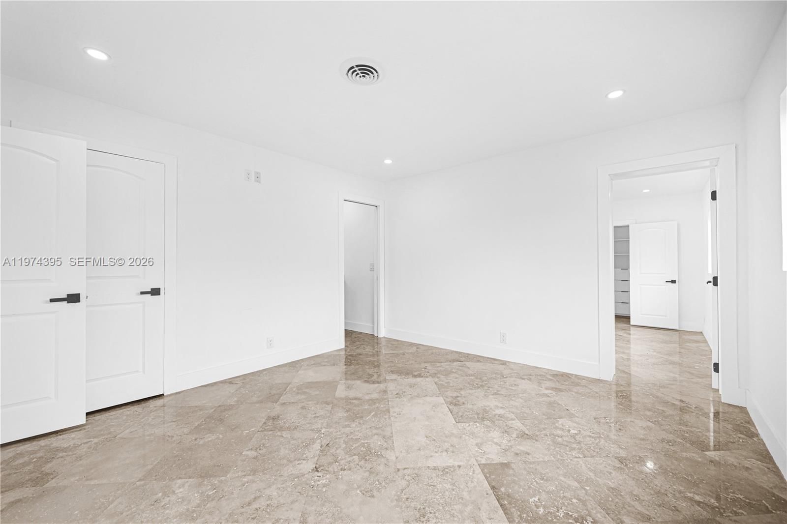 5510 NE 18TH AVE - 21