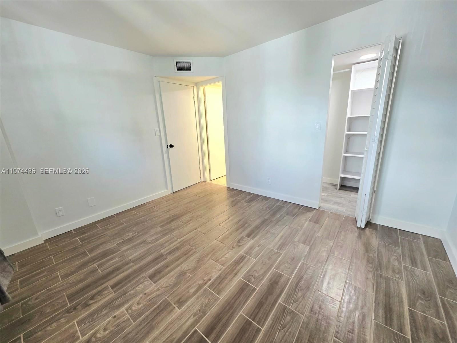 108 ROYAL PARK DR, Unit 2H - 19