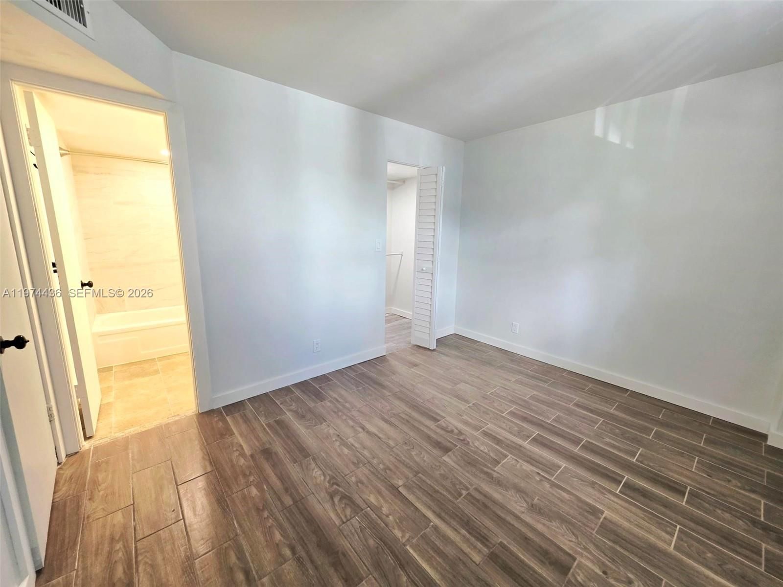 108 ROYAL PARK DR, Unit 2H - 21