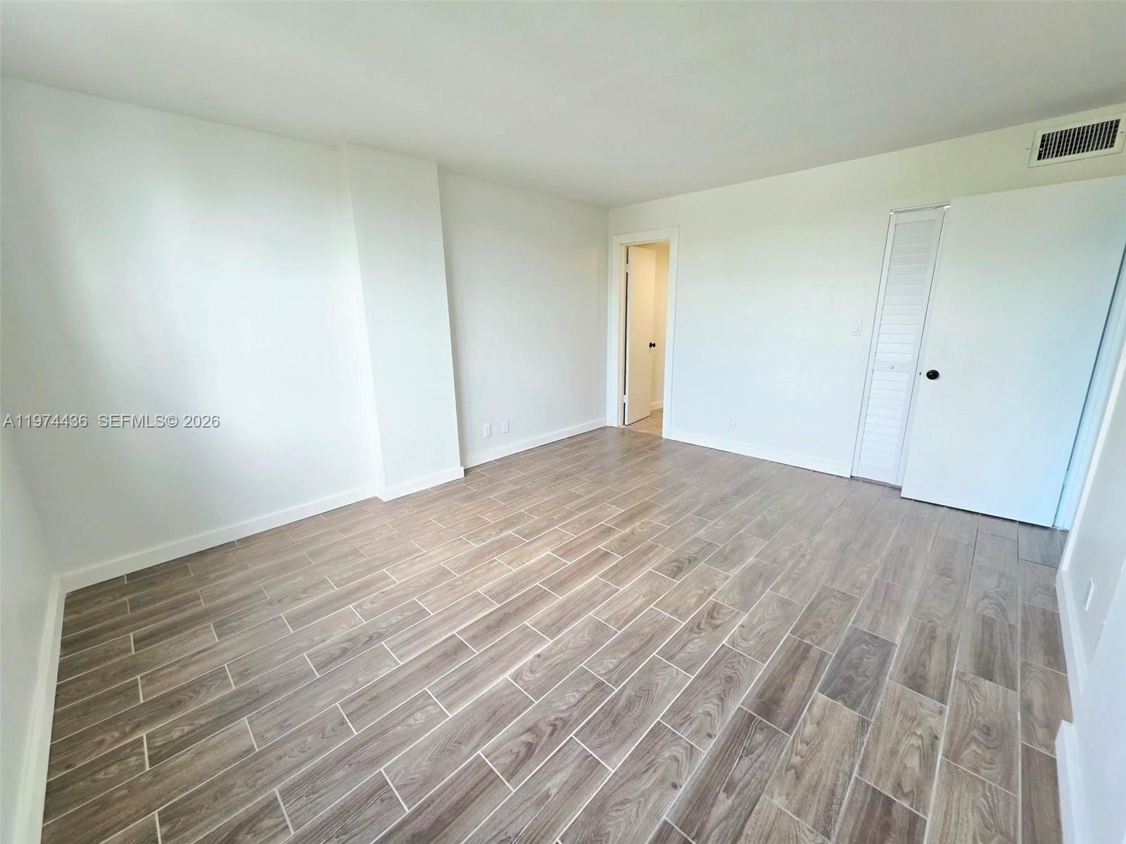 108 ROYAL PARK DR, Unit 2H - 23