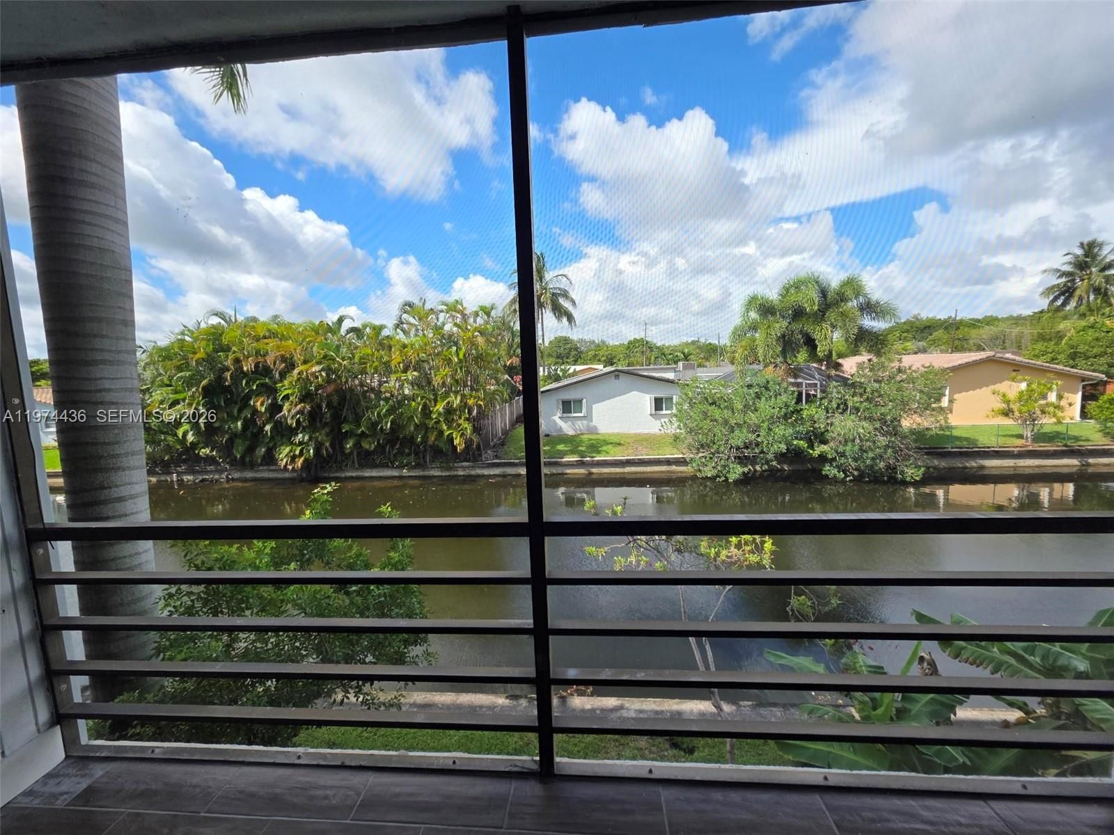 108 ROYAL PARK DR, Unit 2H - 40