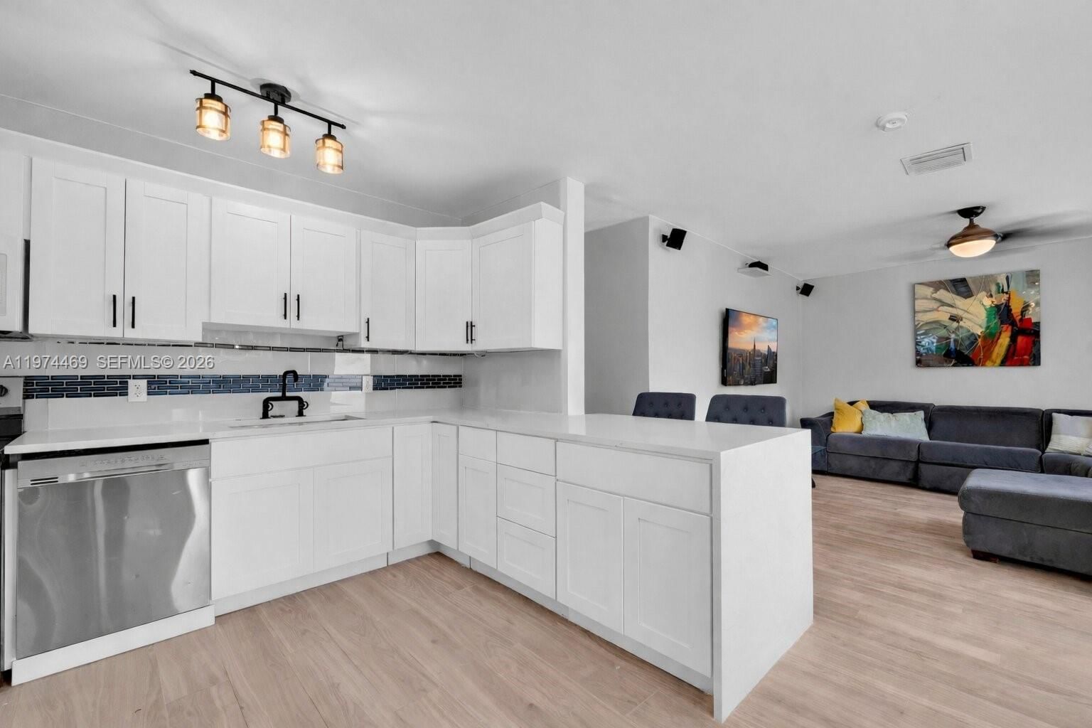 1300 NW 7th Ave - 11