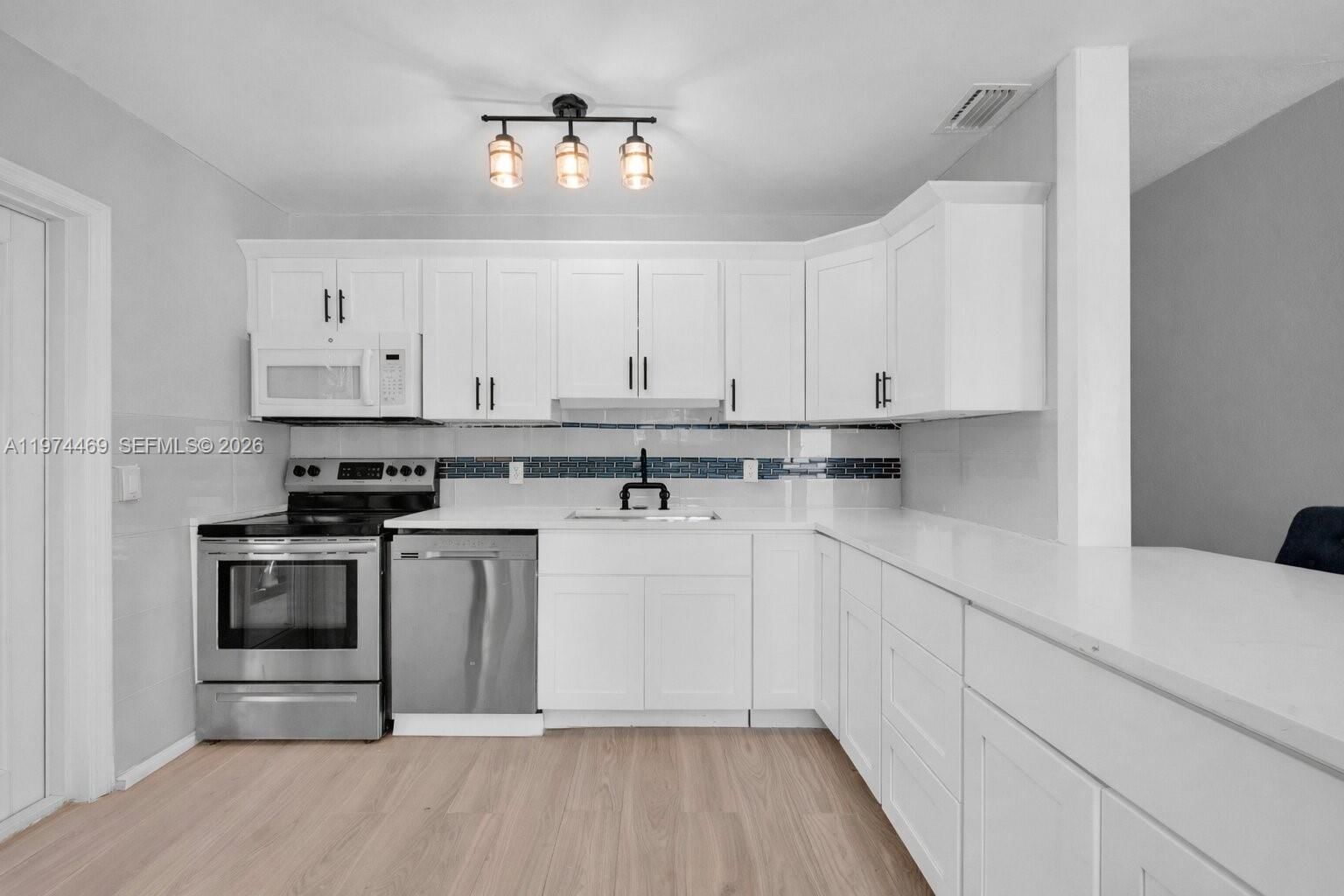 1300 NW 7th Ave - 12