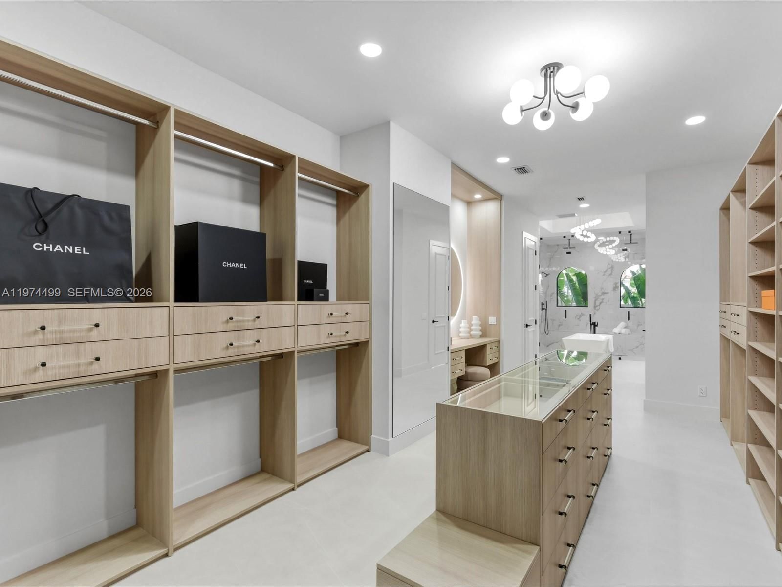 3303 W Stonebrook Cir - 37