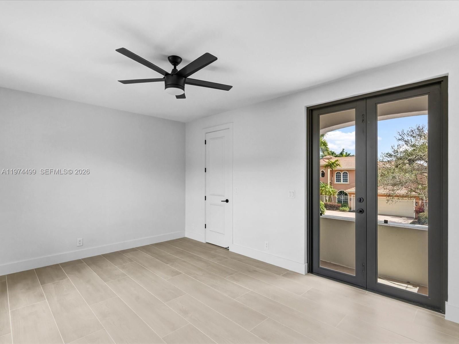 3303 W Stonebrook Cir - 52