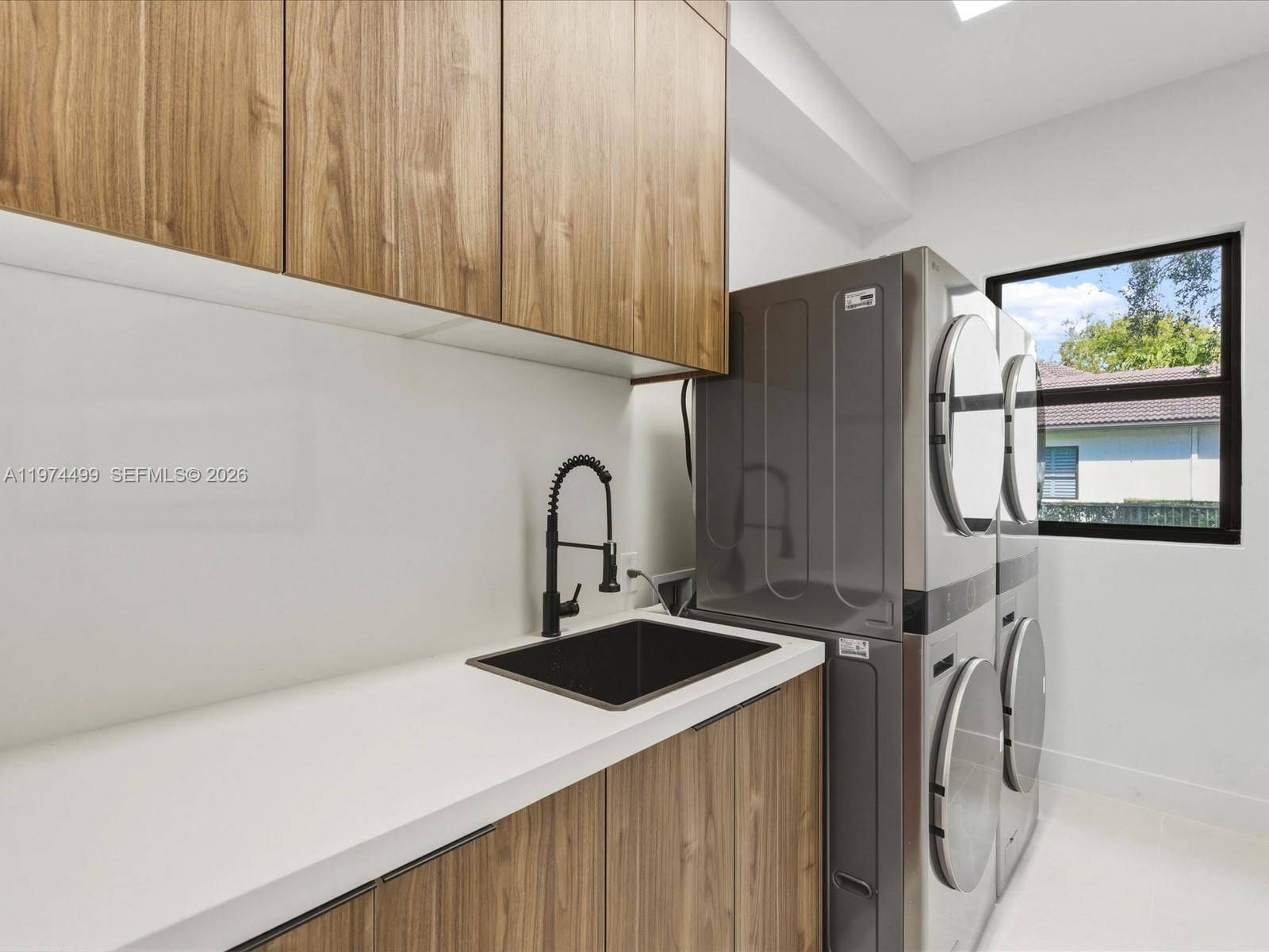 3303 W Stonebrook Cir - 53