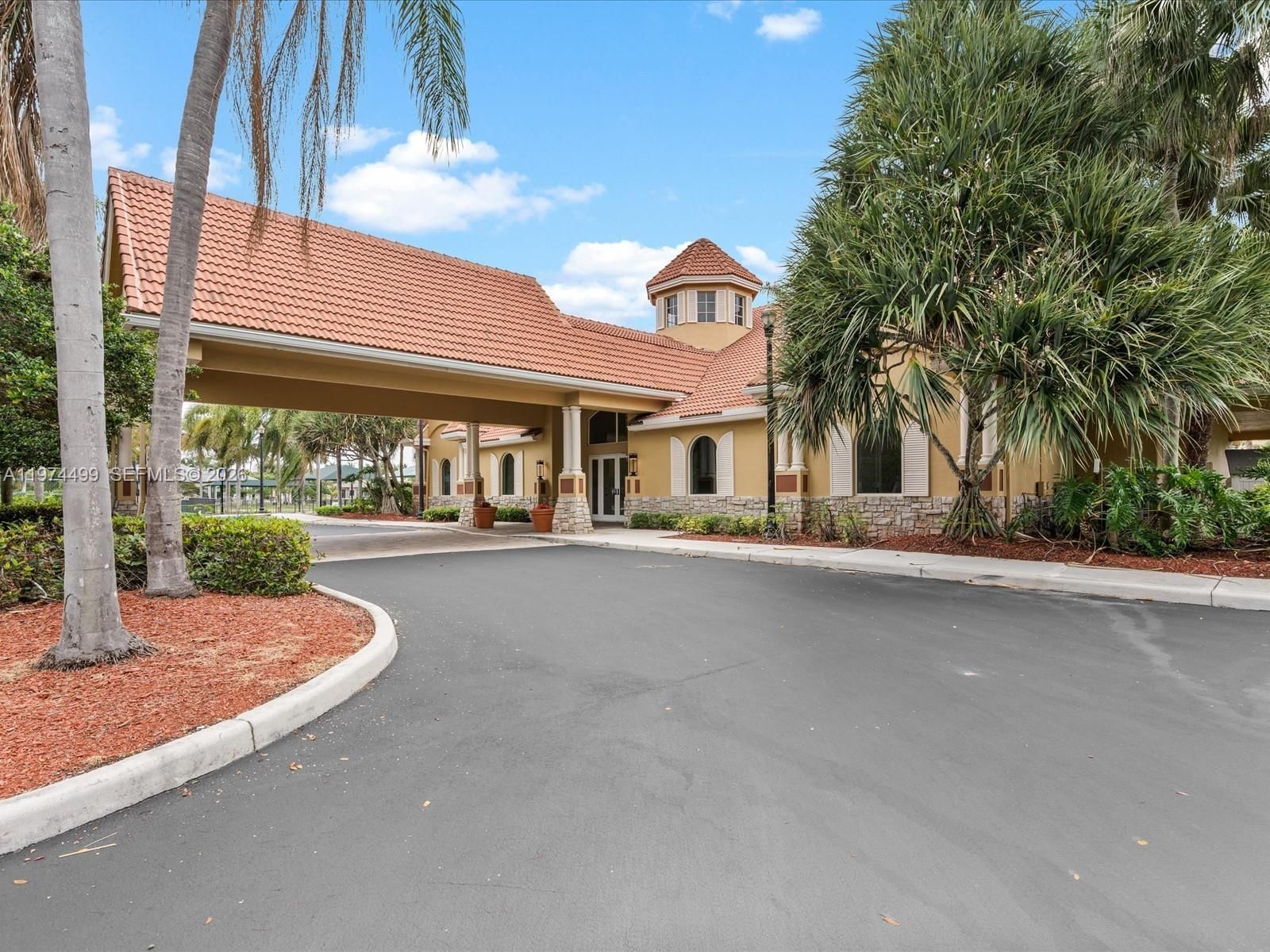 3303 W Stonebrook Cir - 65