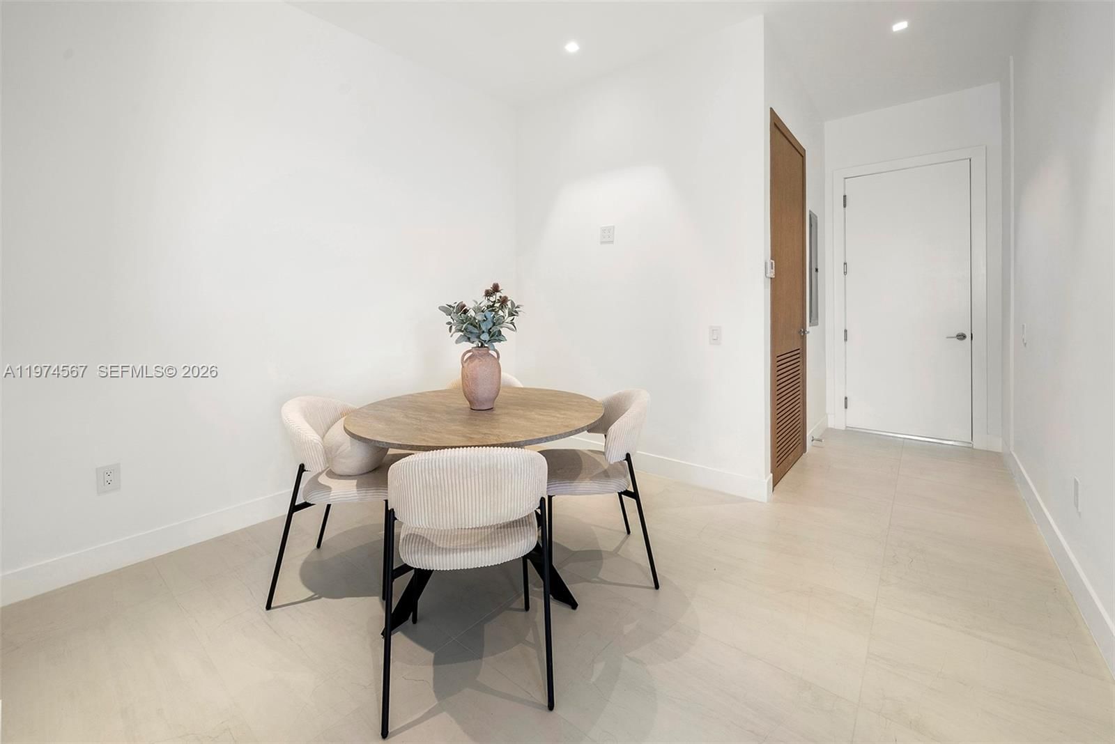 246 SE 6TH AVE, Unit 302 - 23