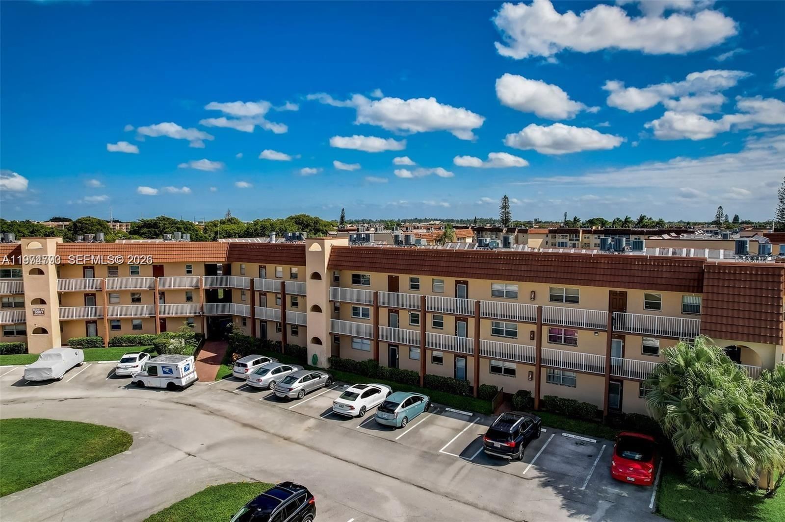 9001 SUNRISE LAKES BLVD, Unit 109 - 23