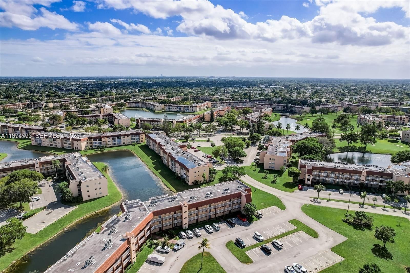 9001 SUNRISE LAKES BLVD, Unit 109 - 25