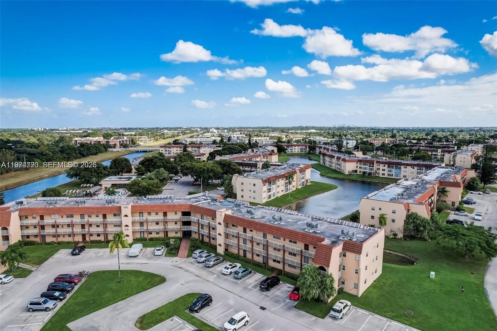 9001 SUNRISE LAKES BLVD, Unit 109 - 32