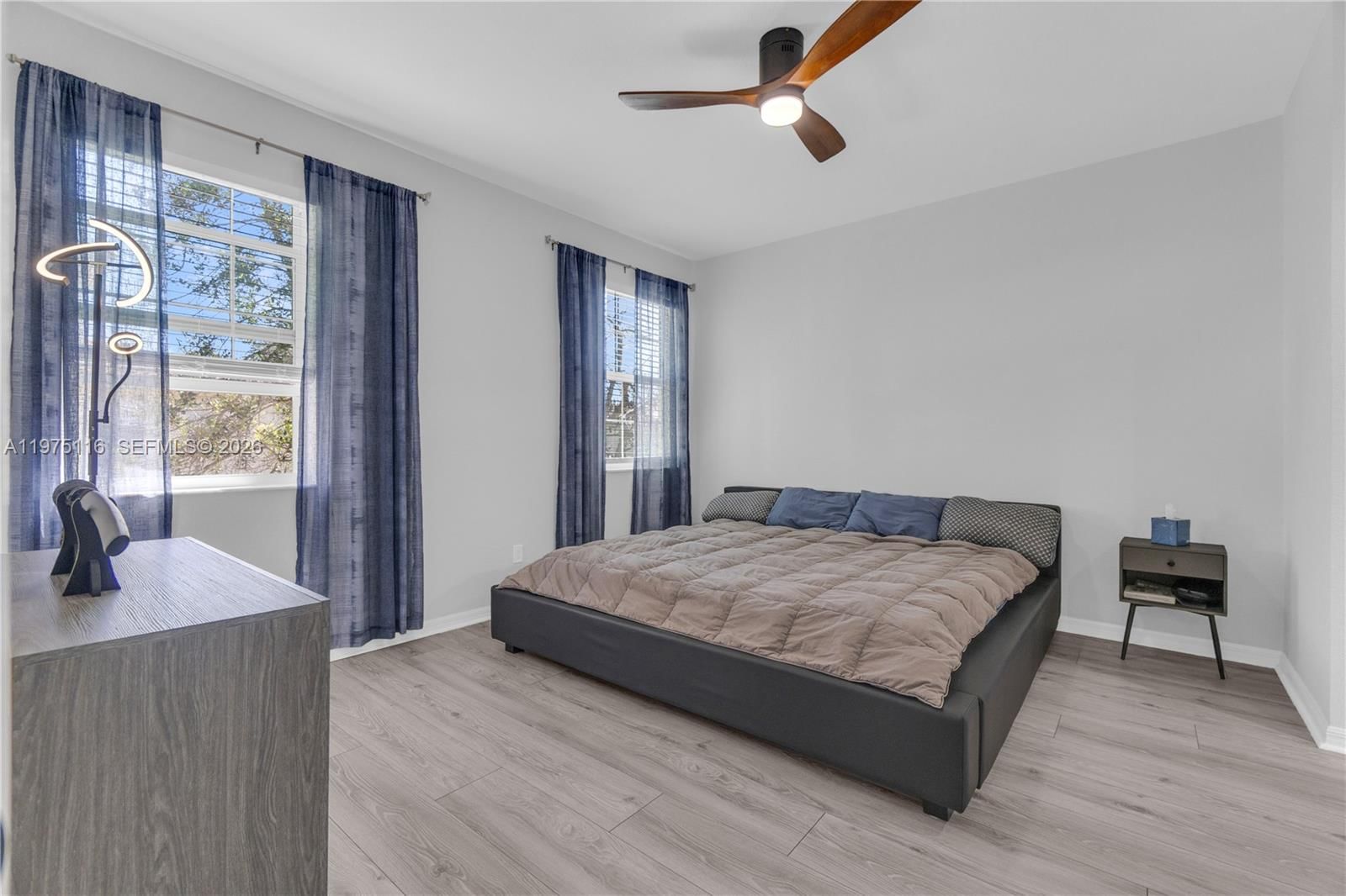 1019 W LONGPORT CIR, Unit 5A - 14