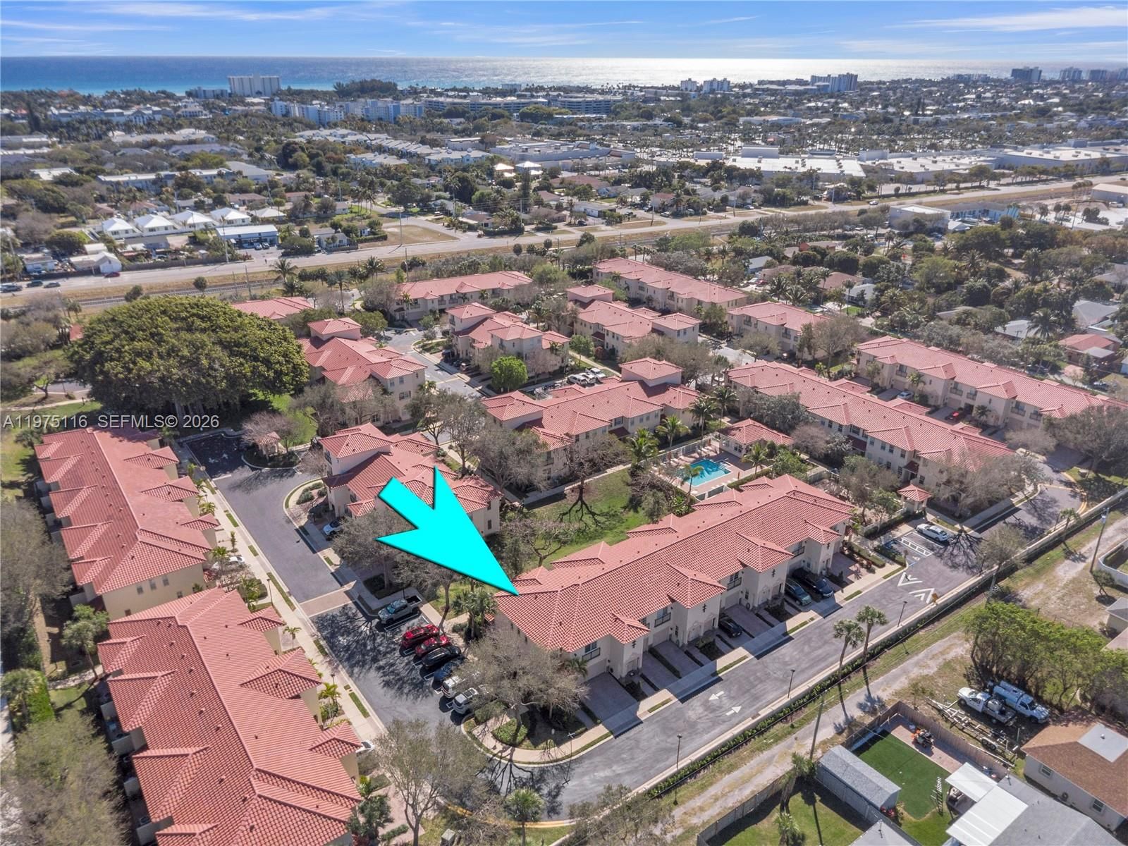 1019 W LONGPORT CIR, Unit 5A - 38