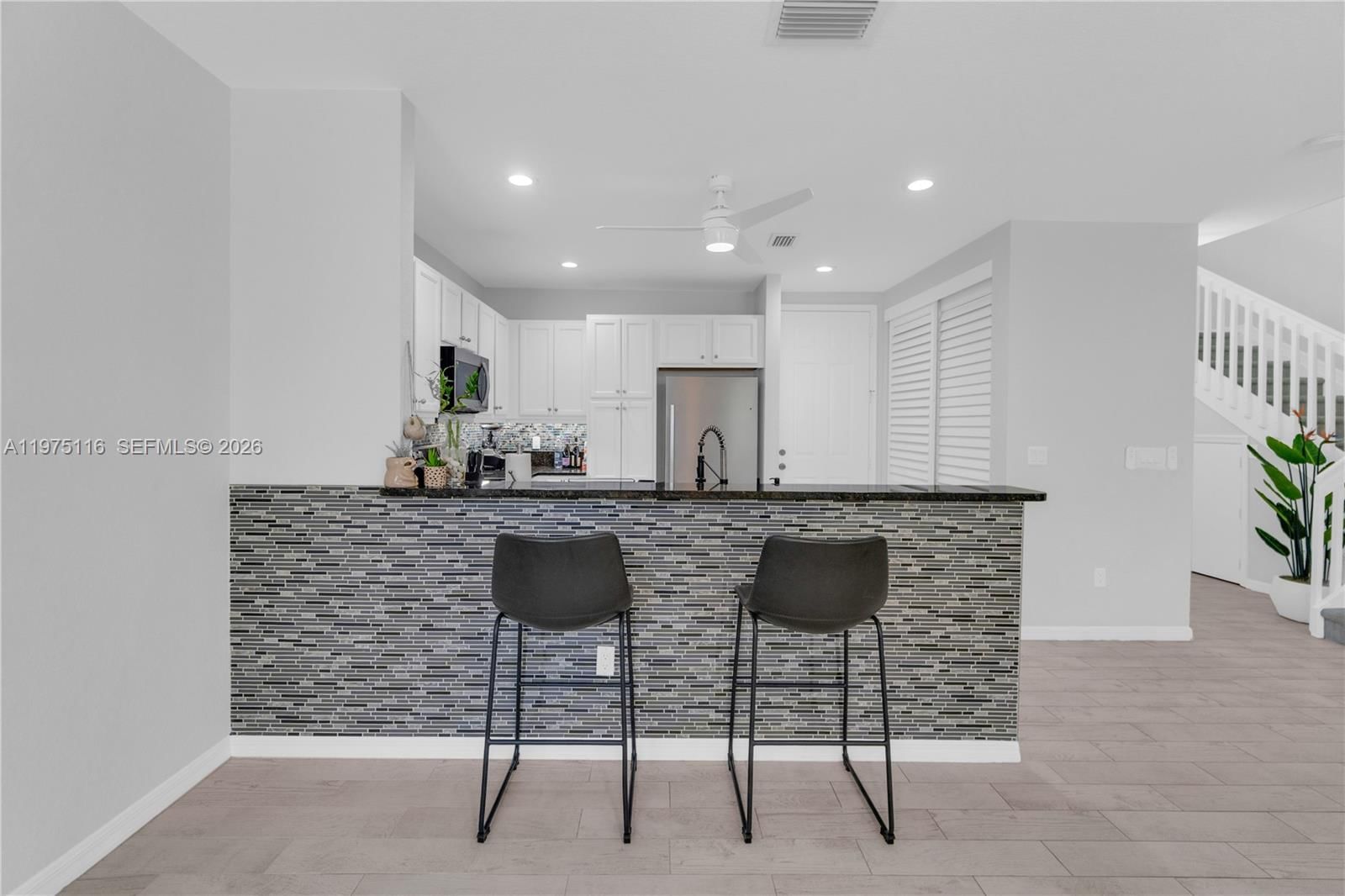 1019 W LONGPORT CIR, Unit 5A - 4