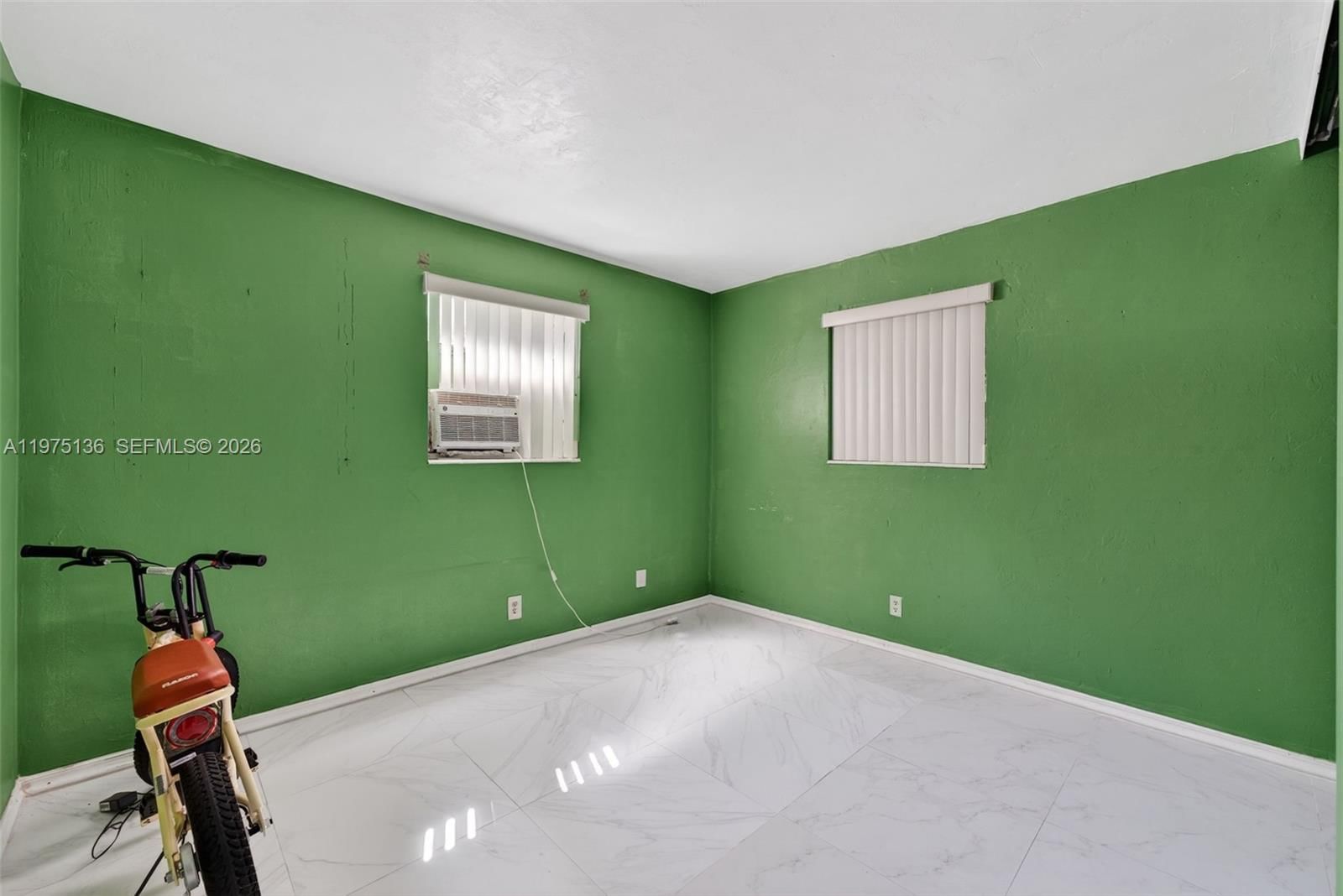 5931 NE 1st Ave - 11