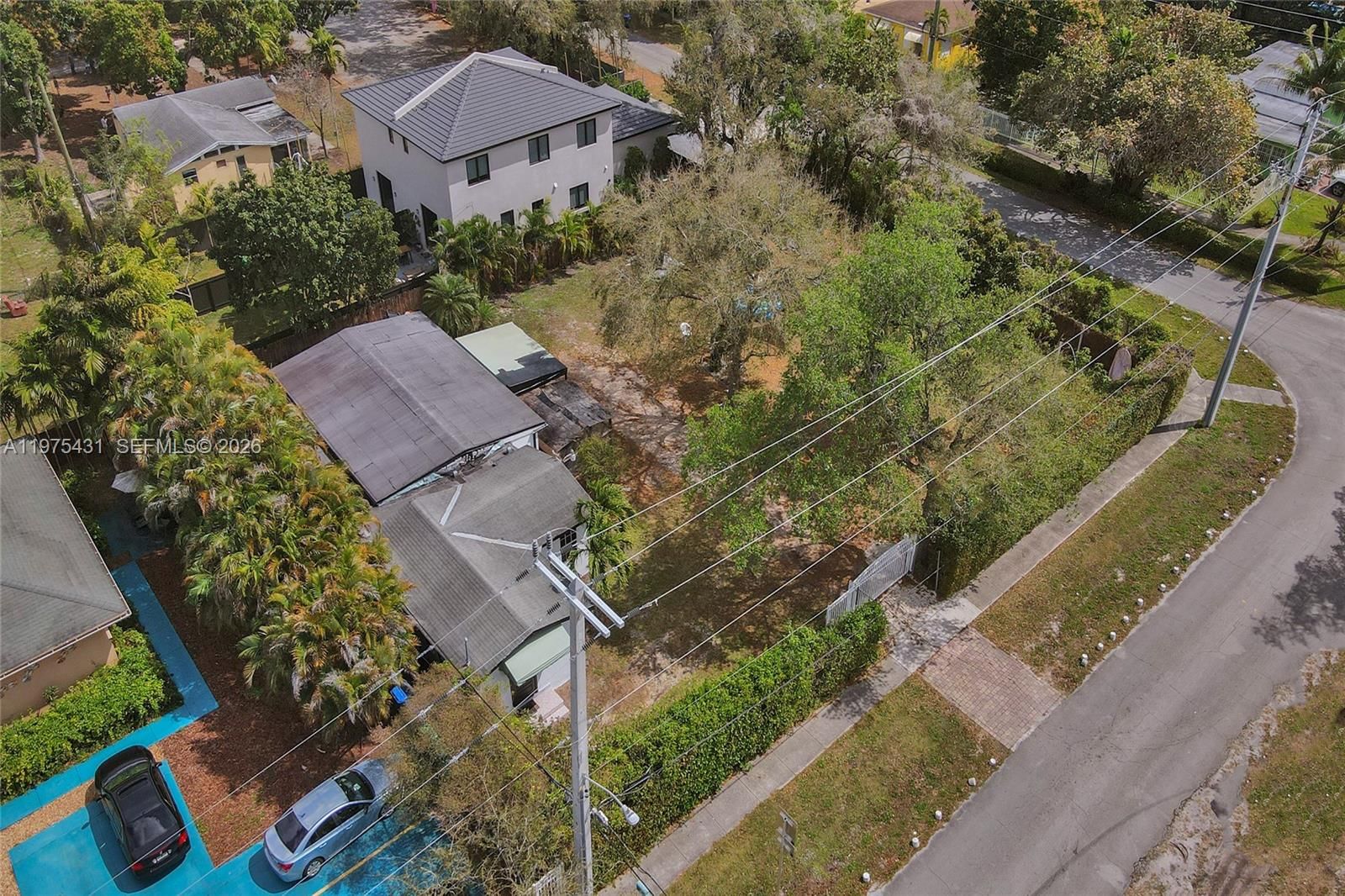 11809 NE 1st Ave - 6