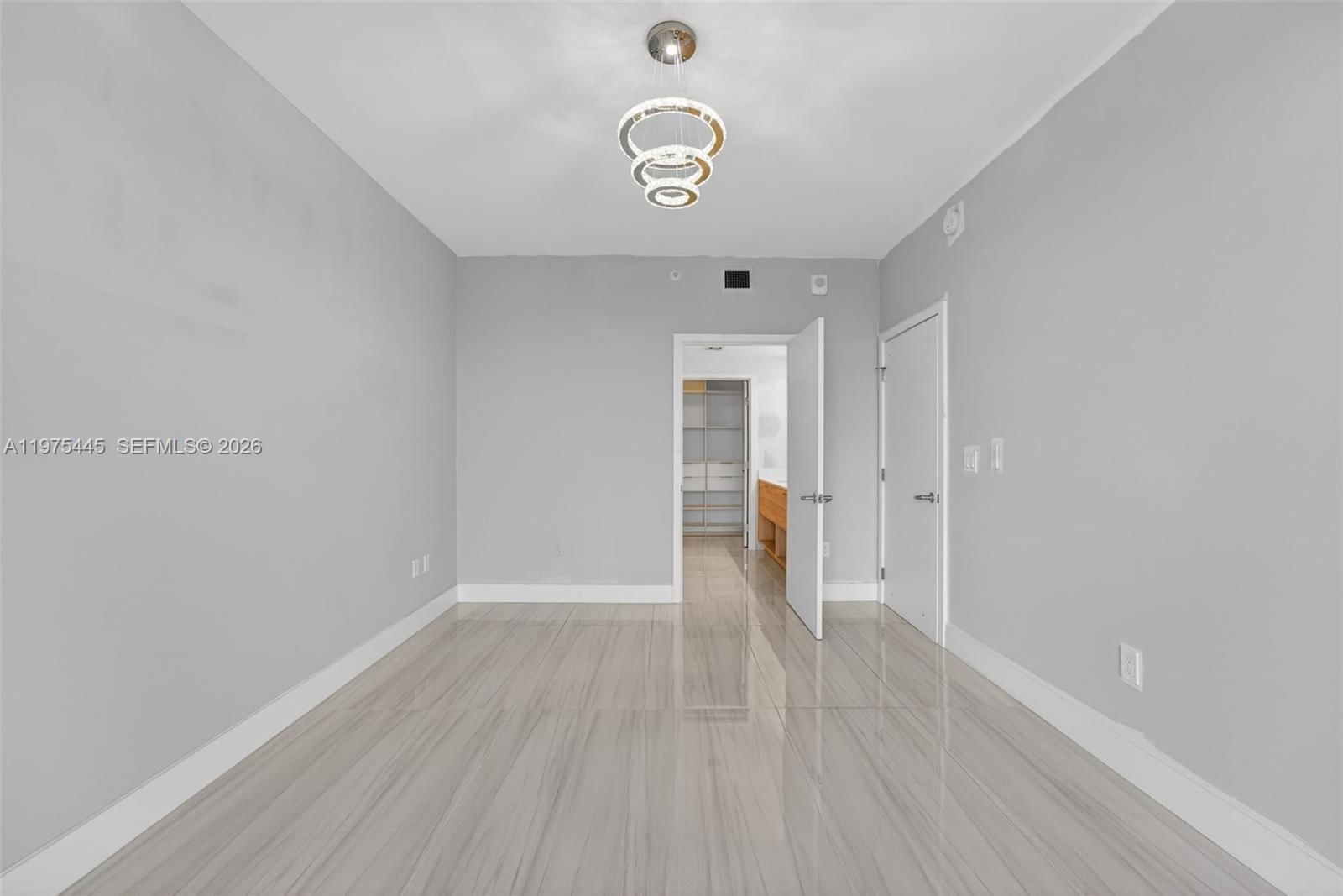 16385 BISCAYNE BLVD, Unit 2920 - 15