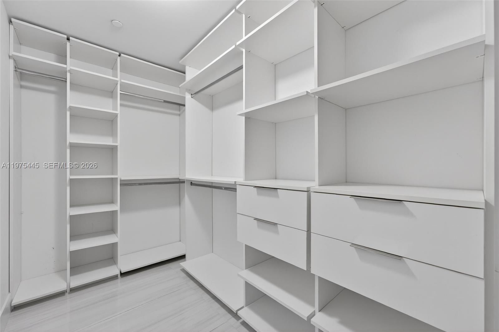 16385 BISCAYNE BLVD, Unit 2920 - 17