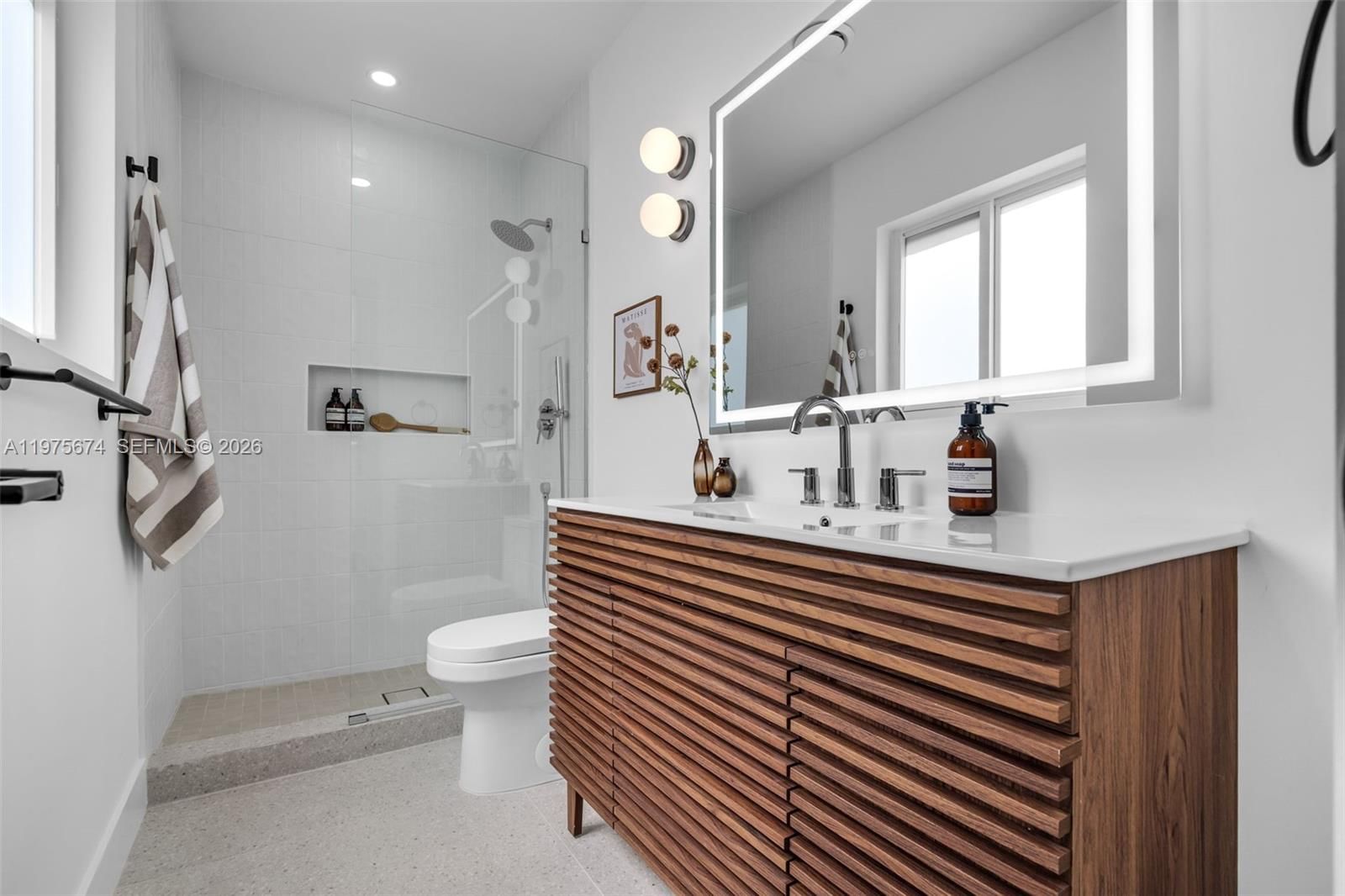 4401 NE 13th Ave - 16