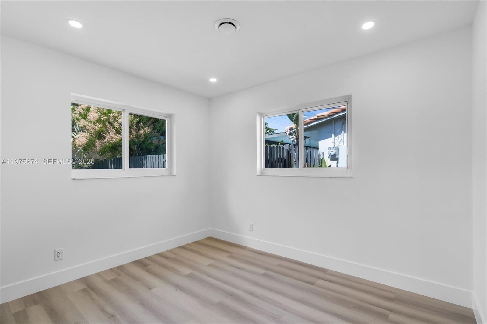 4401 NE 13th Ave - 20