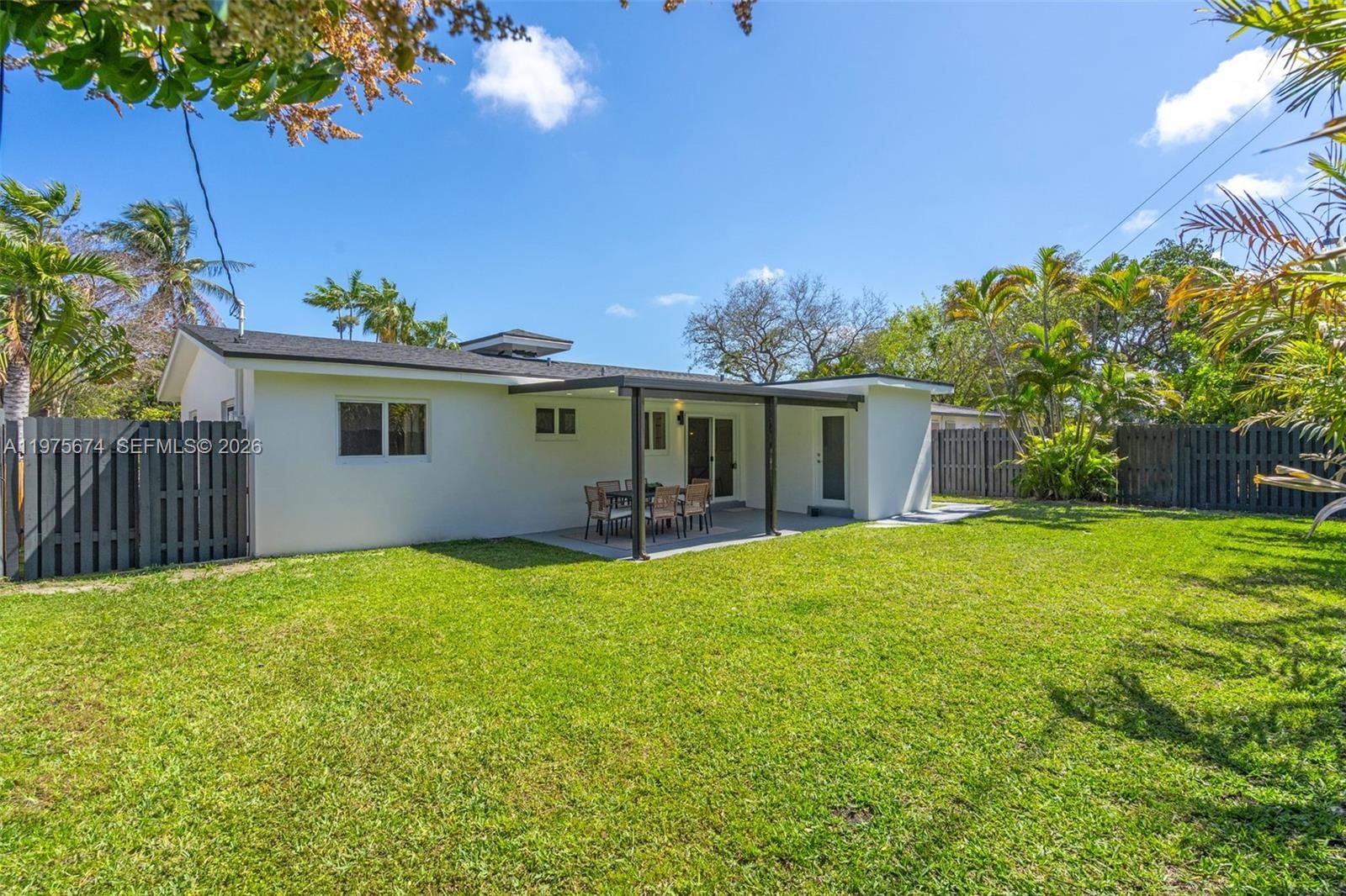 4401 NE 13th Ave - 25