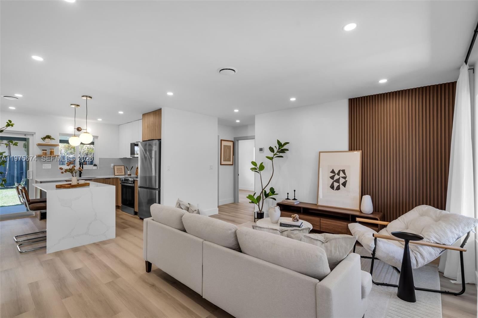 4401 NE 13th Ave - 4