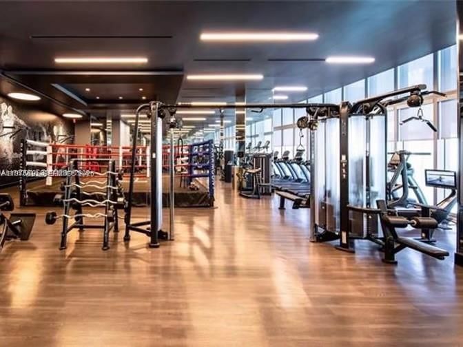 851 NE 1st Ave, Unit 3000 - 15