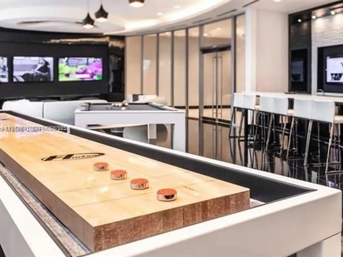 851 NE 1st Ave, Unit 3000 - 21