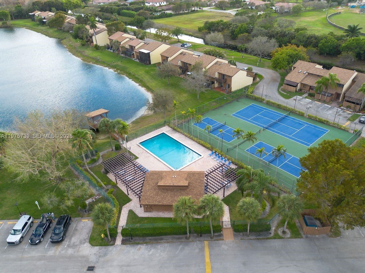 4169 S Pine Island Rd - 33