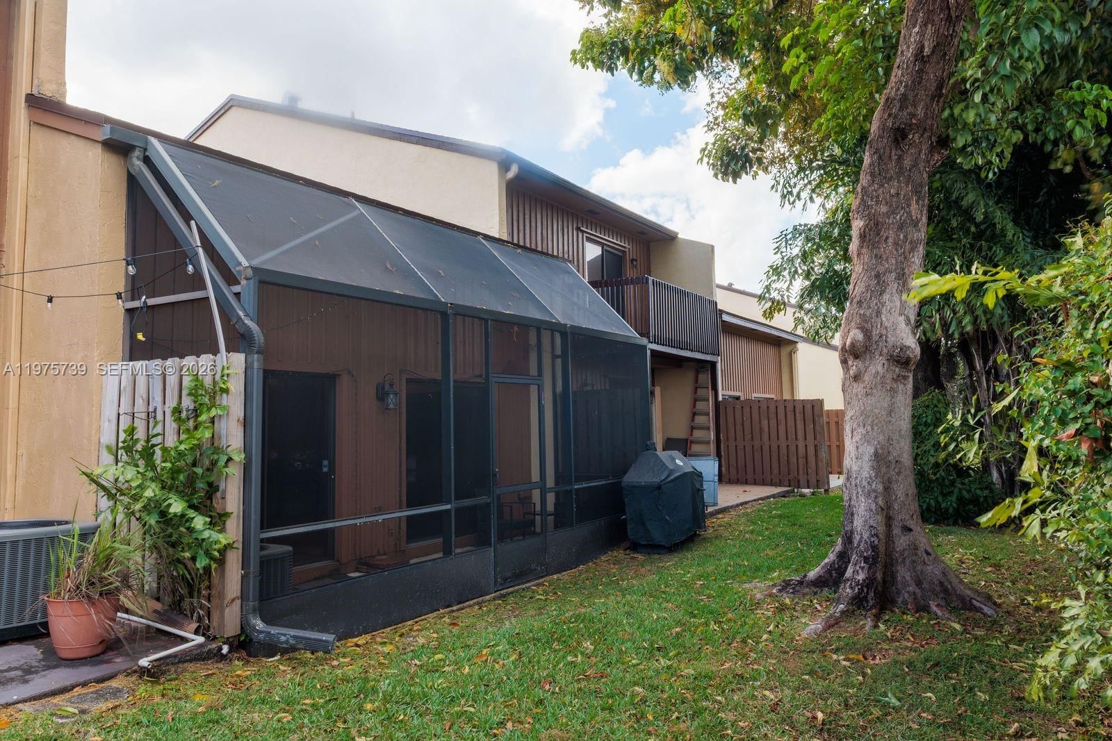 4169 S Pine Island Rd - 44