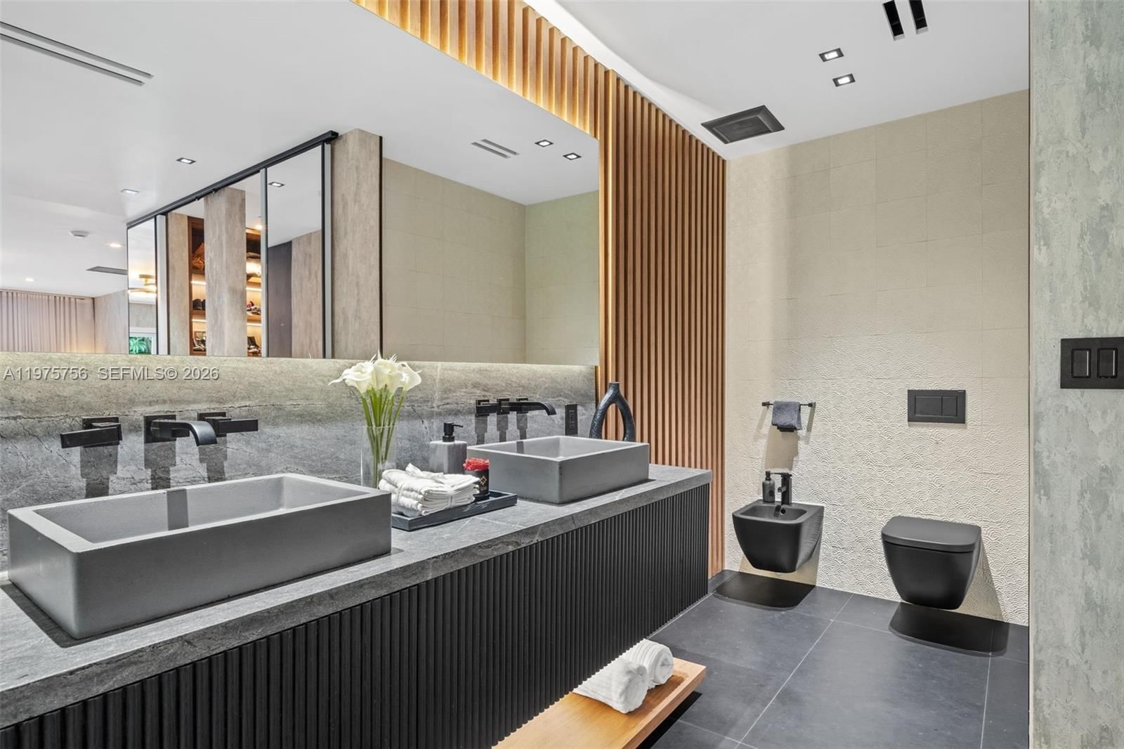 4800 BAY POINT RD - 35