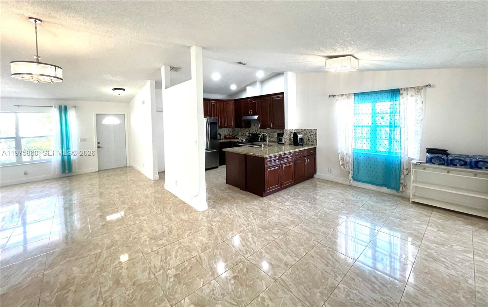 9604 NW 49th St - 10