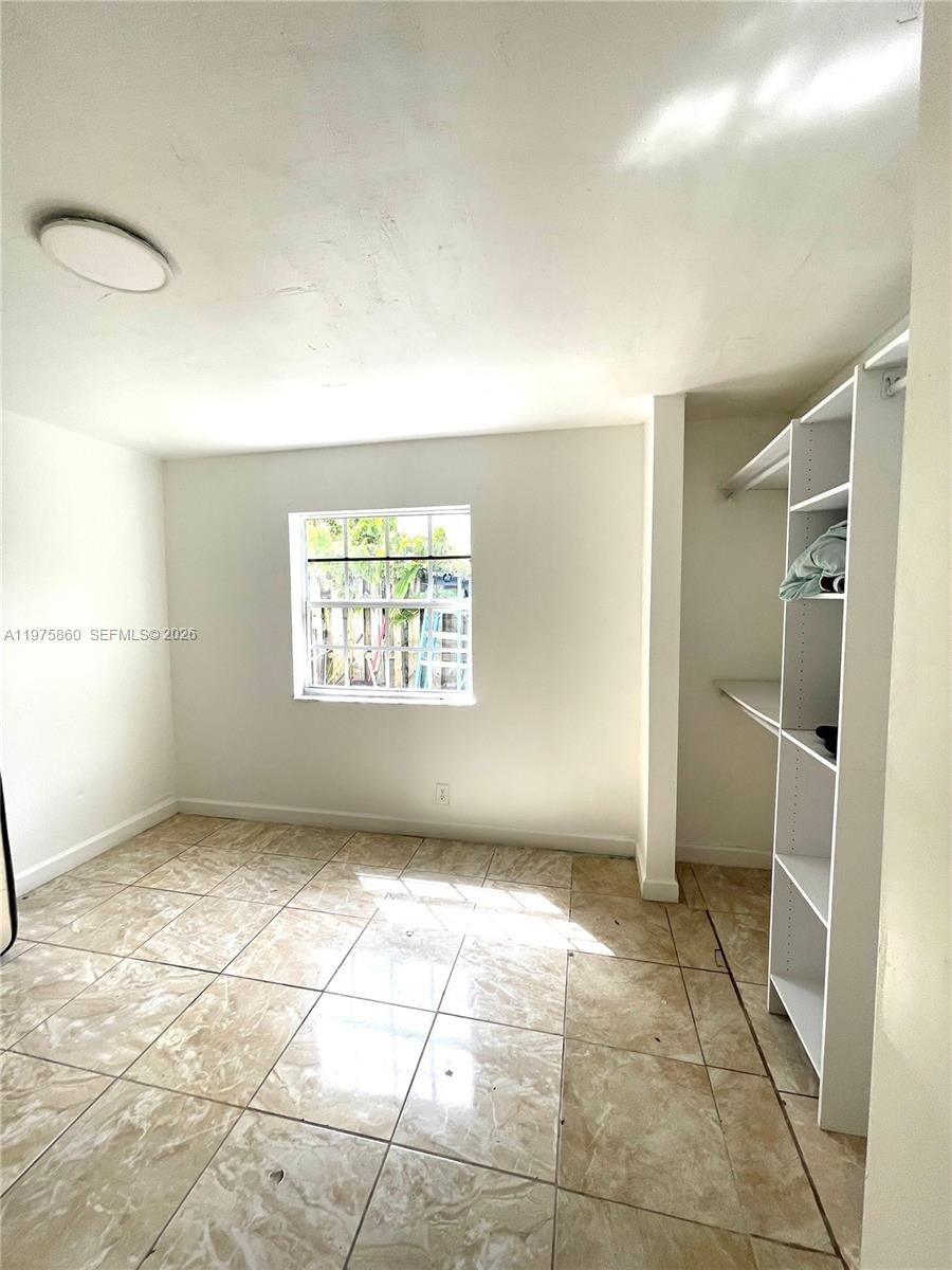 9604 NW 49th St - 15