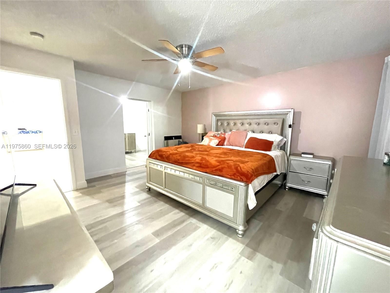 9604 NW 49th St - 17