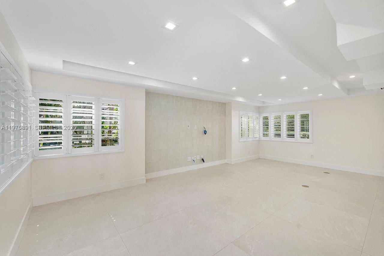 6517 CASTANEDA ST - 10