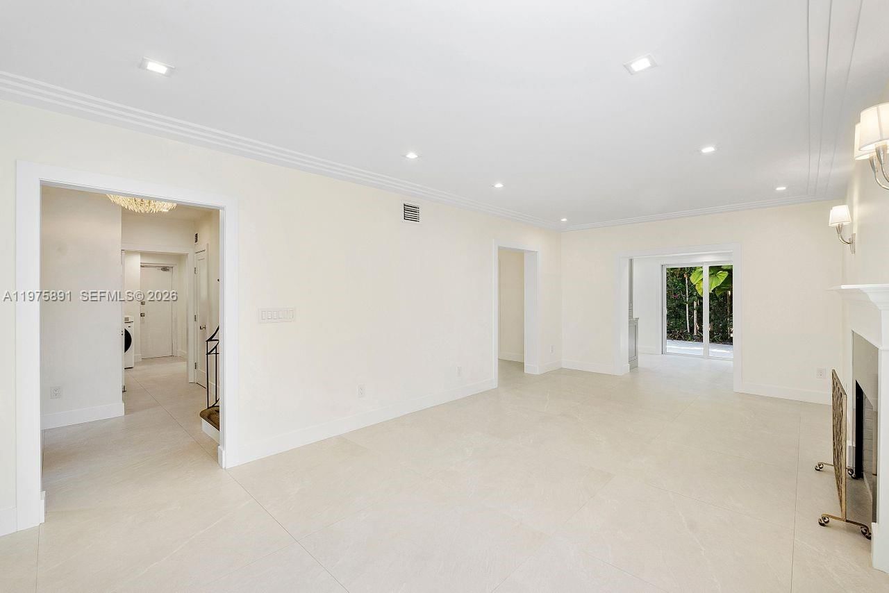 6517 CASTANEDA ST - 12