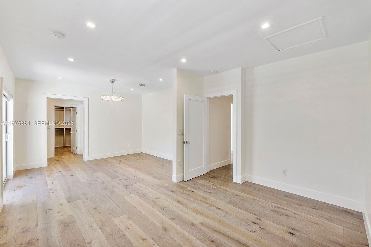 6517 CASTANEDA ST - 16