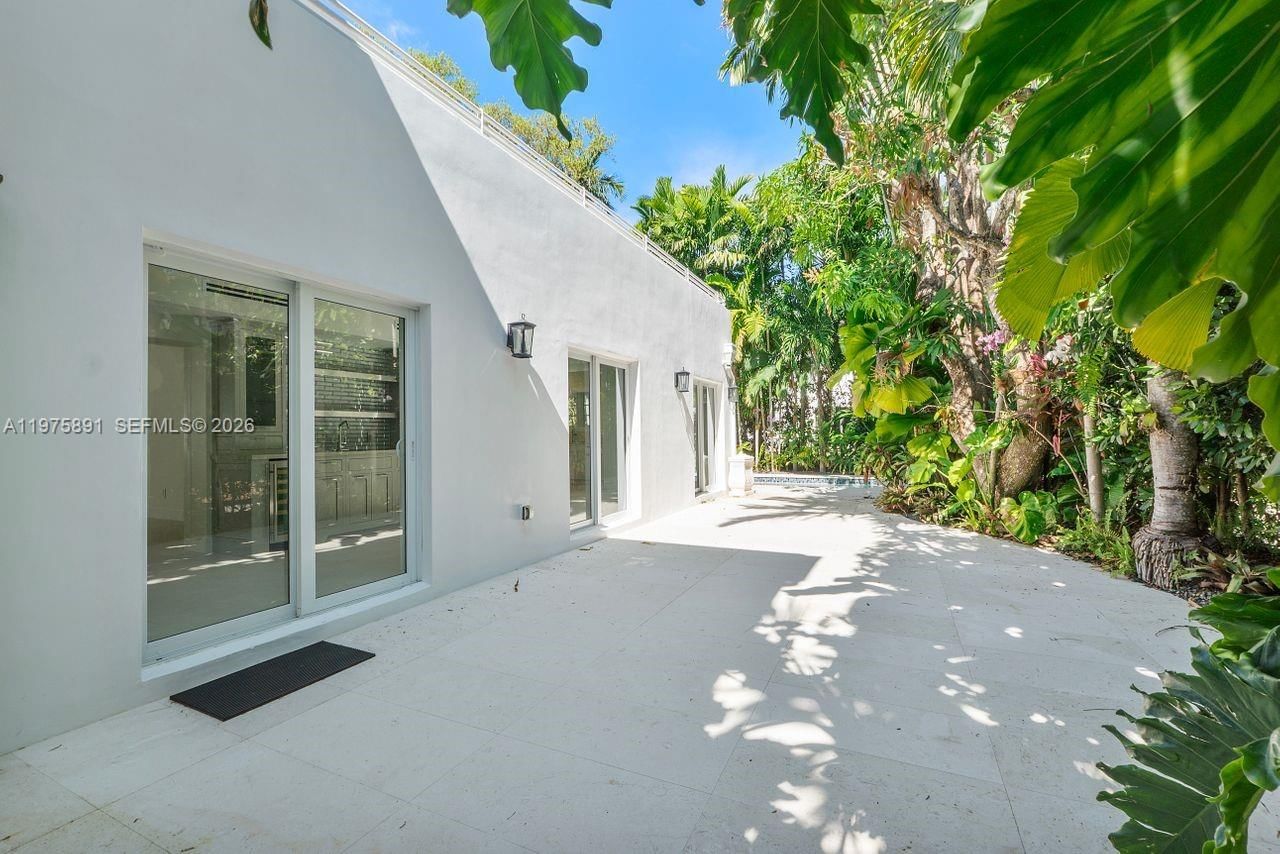 6517 CASTANEDA ST - 24