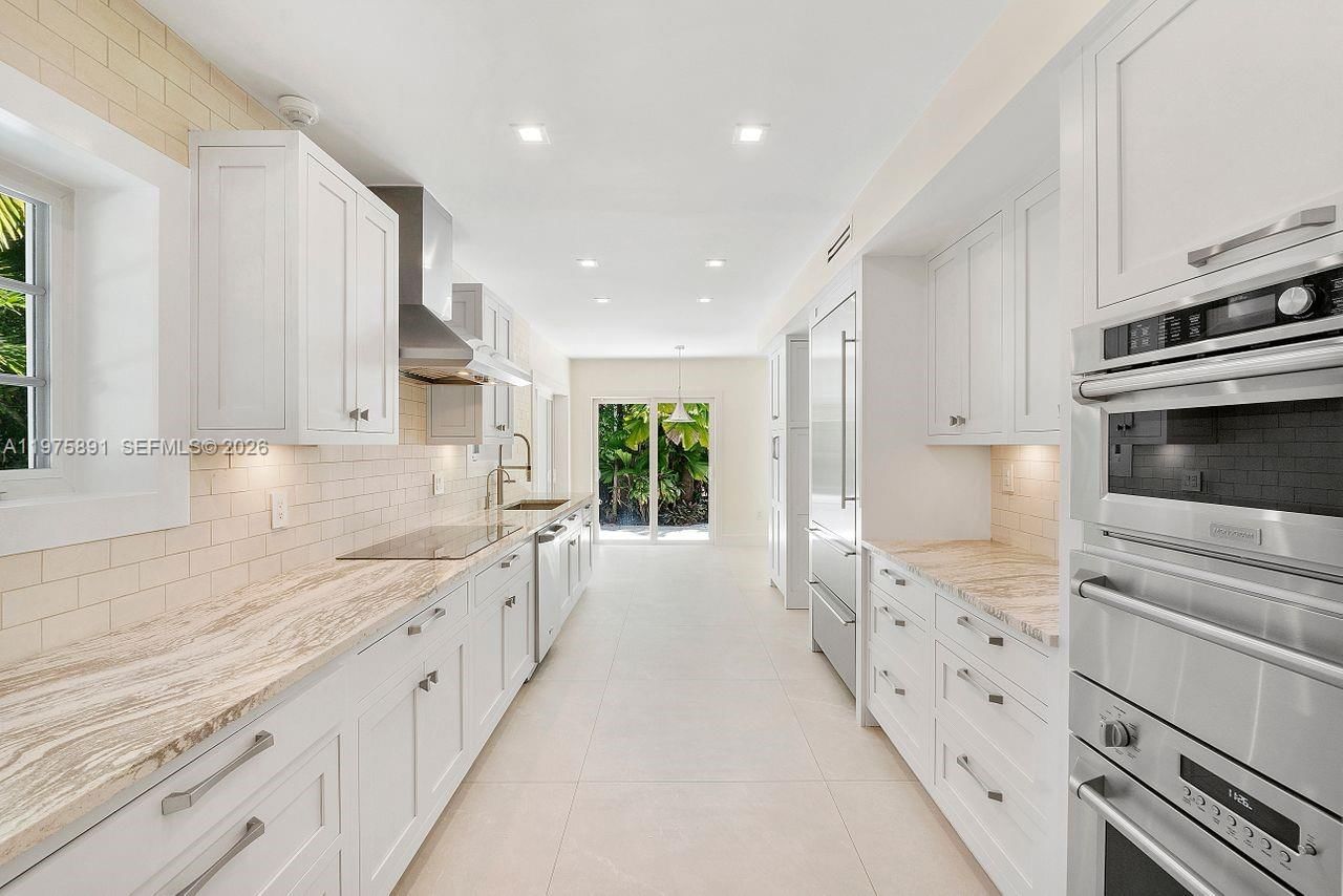 6517 CASTANEDA ST - 4