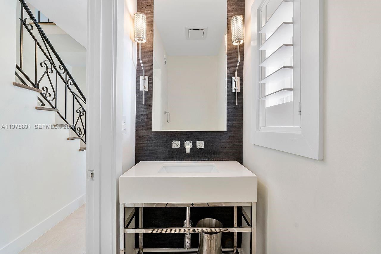 6517 CASTANEDA ST - 9