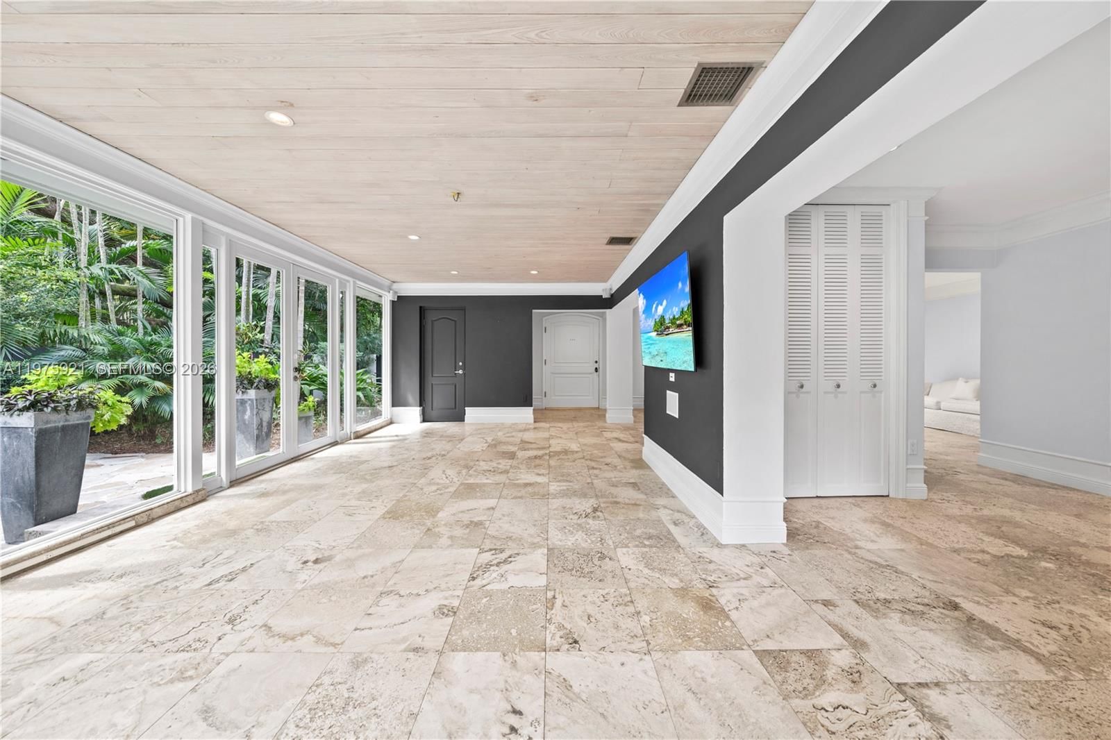 3821 BRAGANZA AVE, Unit 3821 - 13