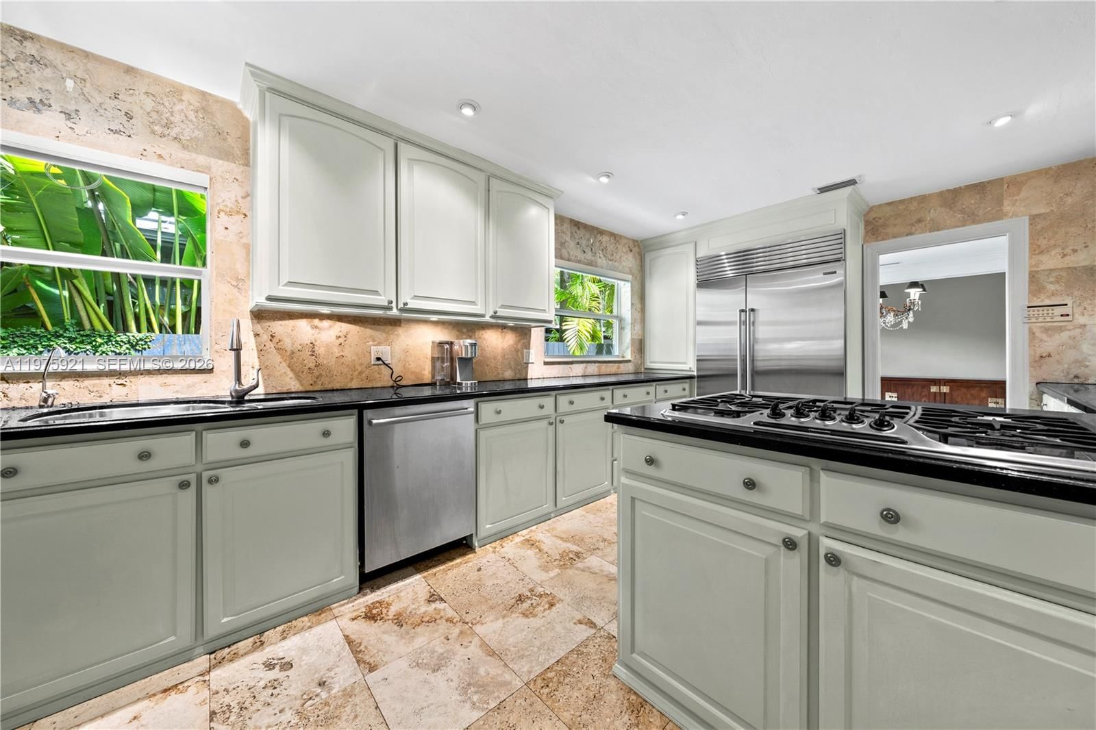 3821 BRAGANZA AVE, Unit 3821 - 18