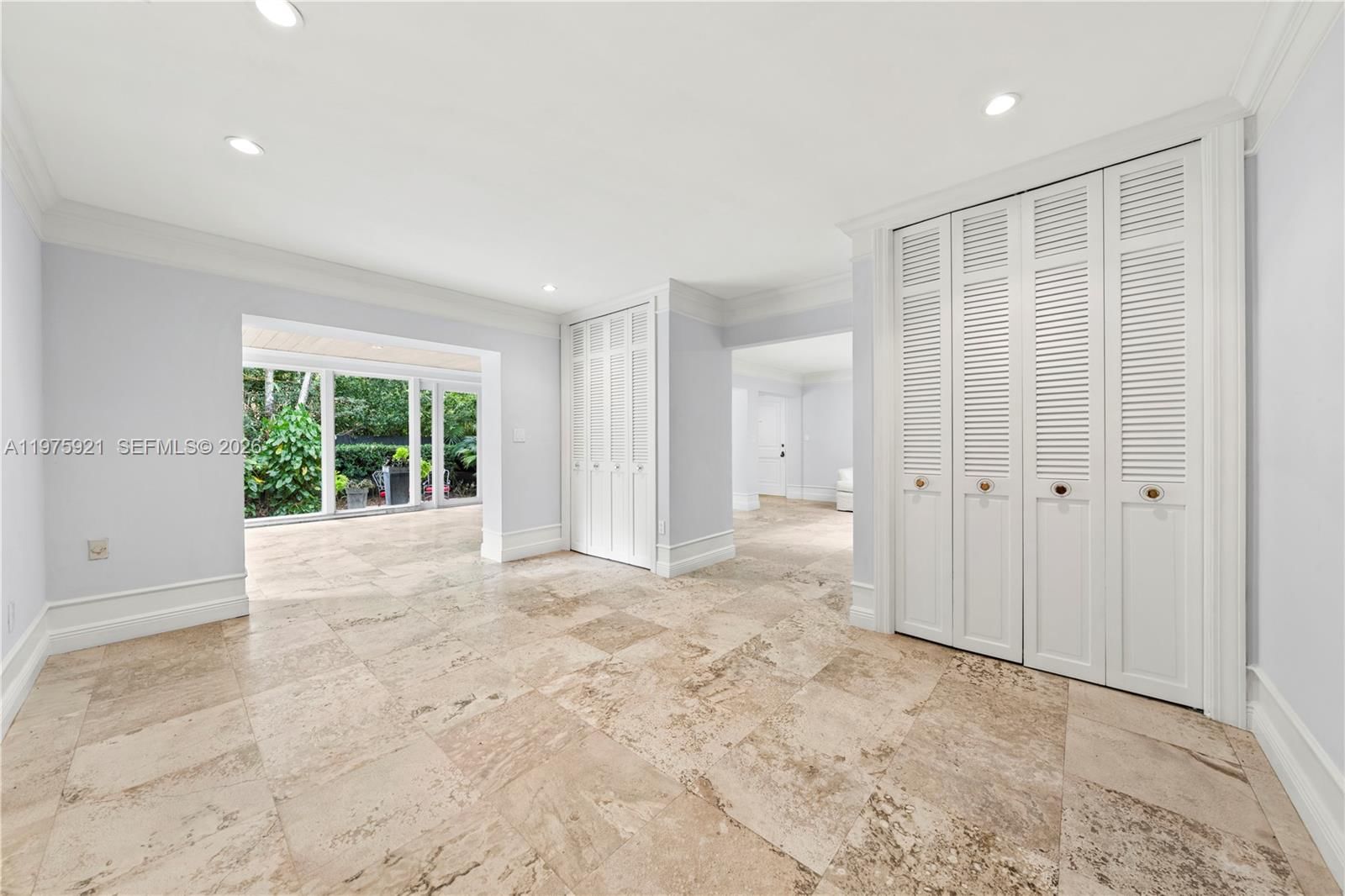 3821 BRAGANZA AVE, Unit 3821 - 20