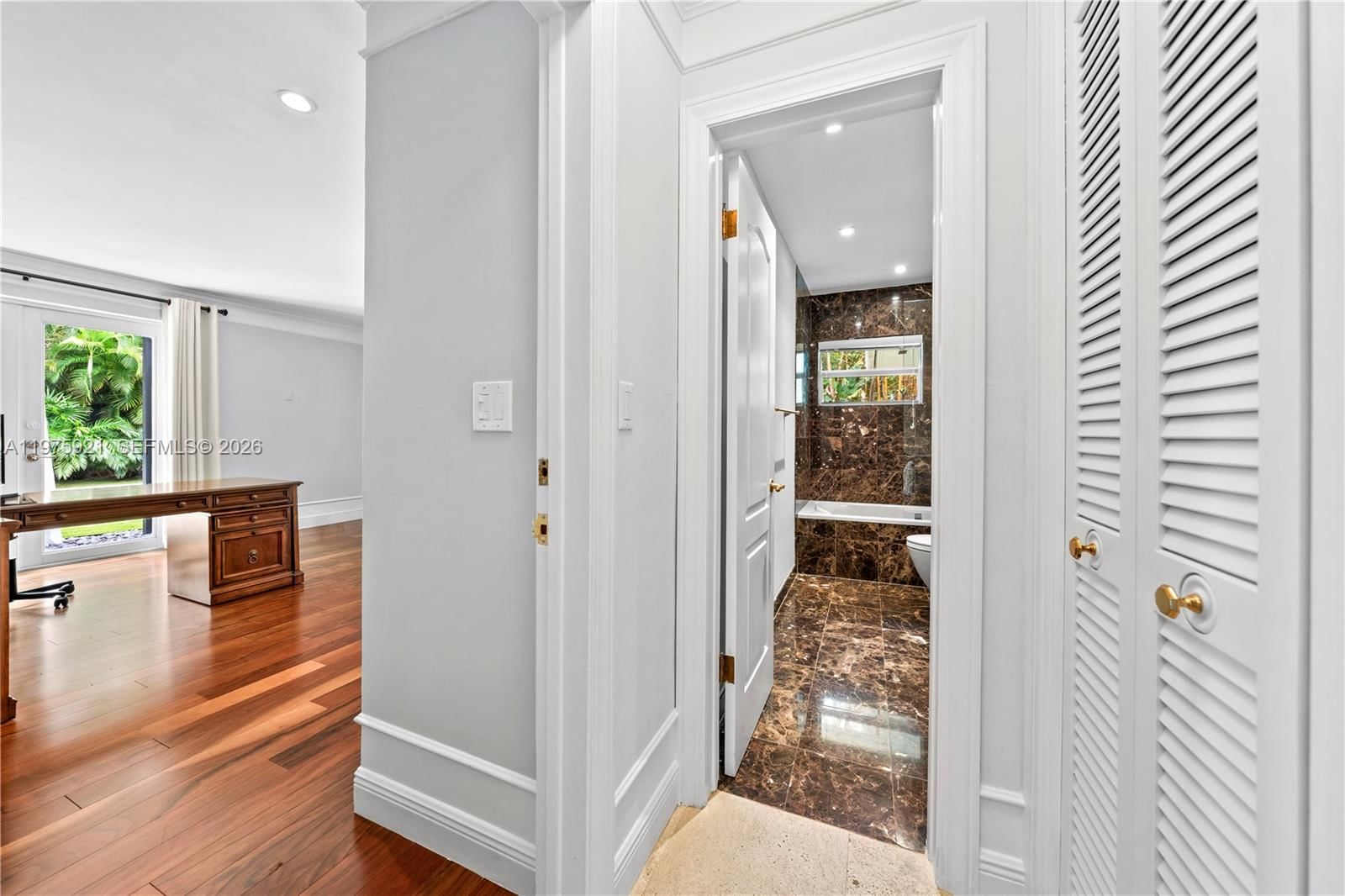 3821 BRAGANZA AVE, Unit 3821 - 22