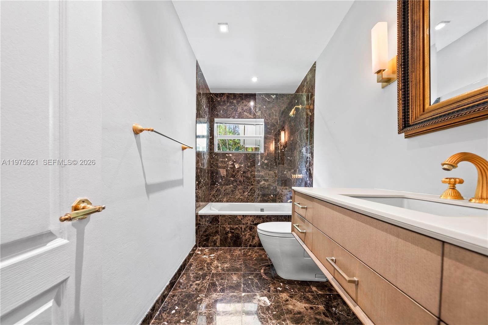 3821 BRAGANZA AVE, Unit 3821 - 23