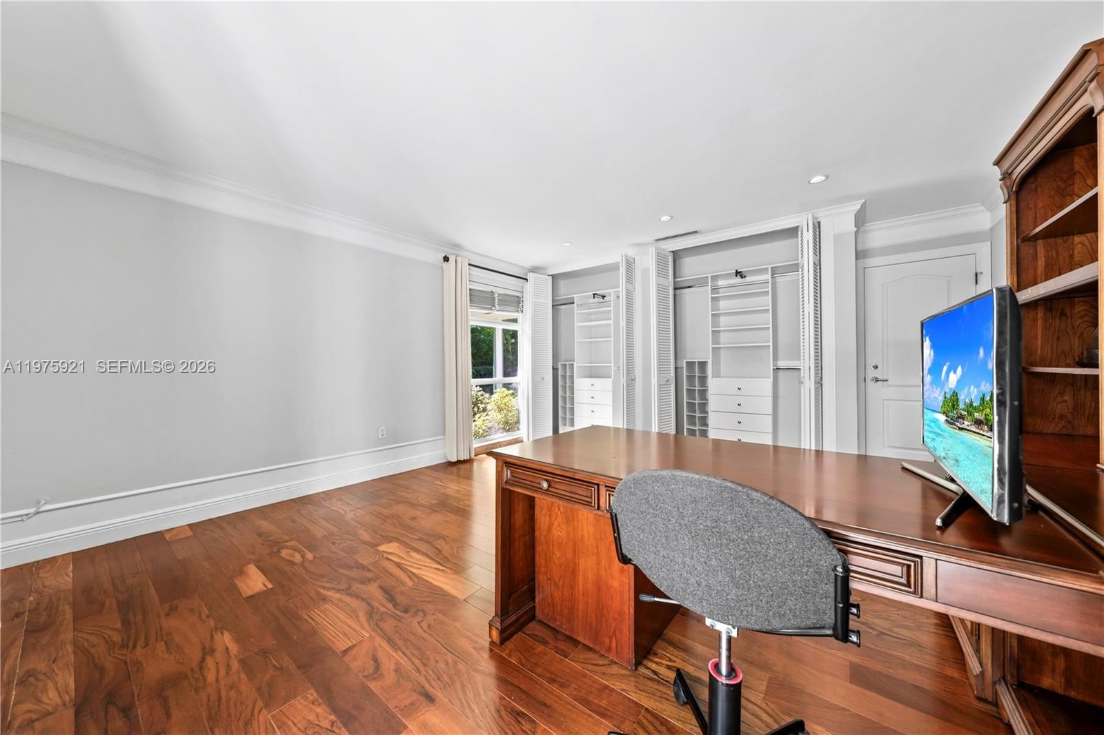 3821 BRAGANZA AVE, Unit 3821 - 25